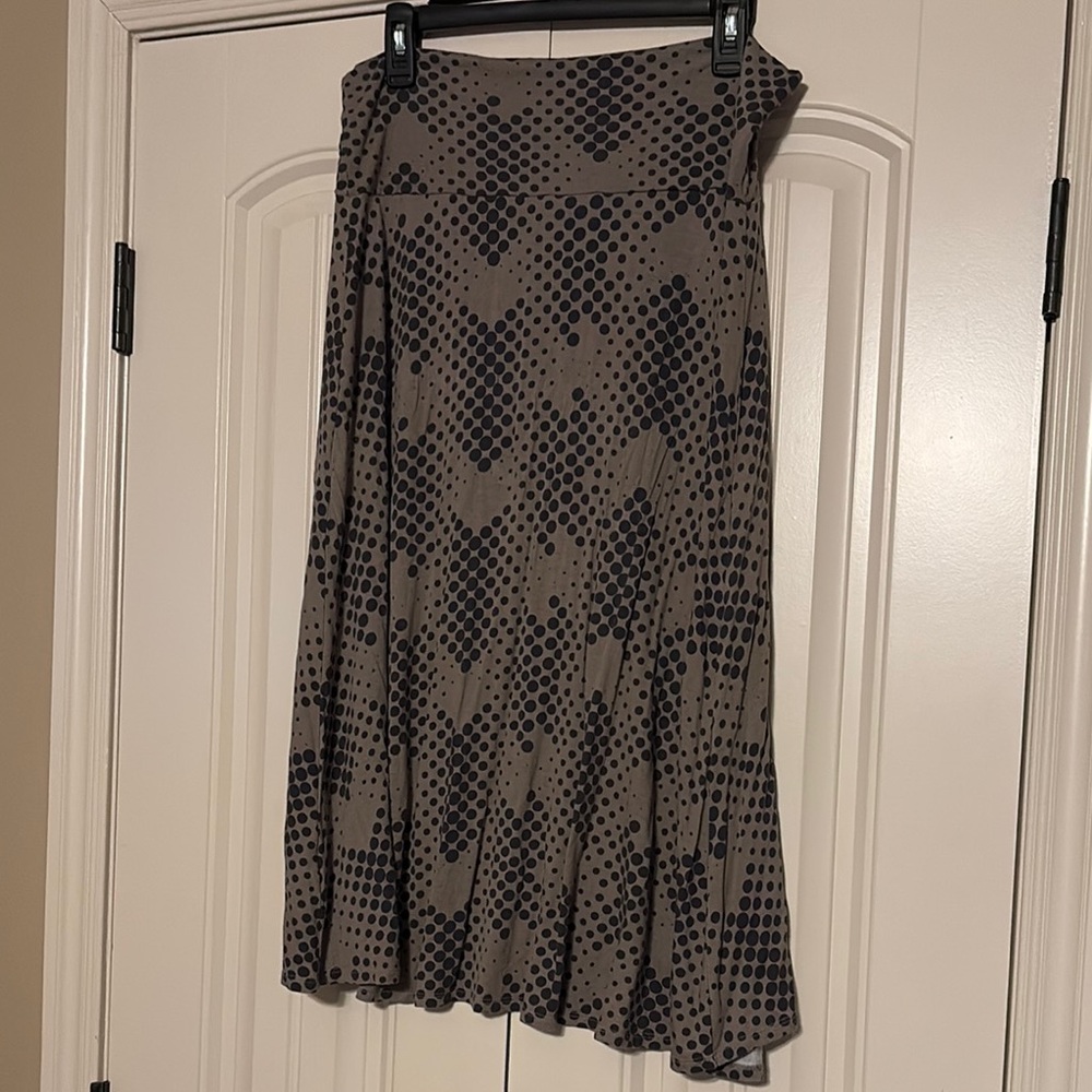 Stylish Polka Dot Skirt in Black and Tan